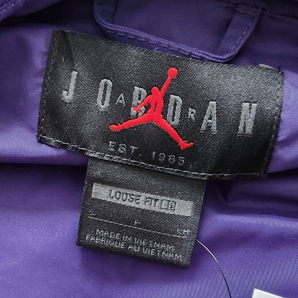 Jordan Women's Vest Jacket, Size Small, NWT, Purple loose fit - Picture 11 of 16